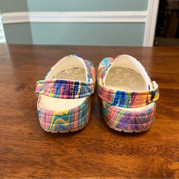 Crocs tie dye multicolor pink blue purple yellow clog sandal shoe size J2 - Picture 9 of 10